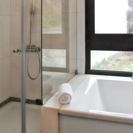 Σπίτι διακοπών Spacious House With Sea View In + Private Pool