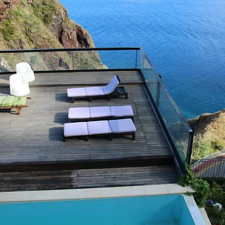 Spacious House With Sea View In + Private Pool Holiday home Canico (Madeira)