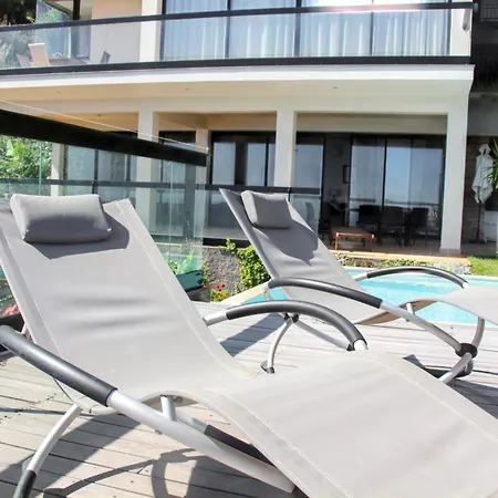 Spacious House With Sea View In + Private Pool Holiday home *