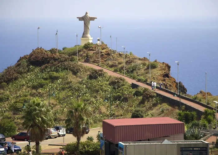 Spacious House With Sea View In + Private Pool בית נופש *