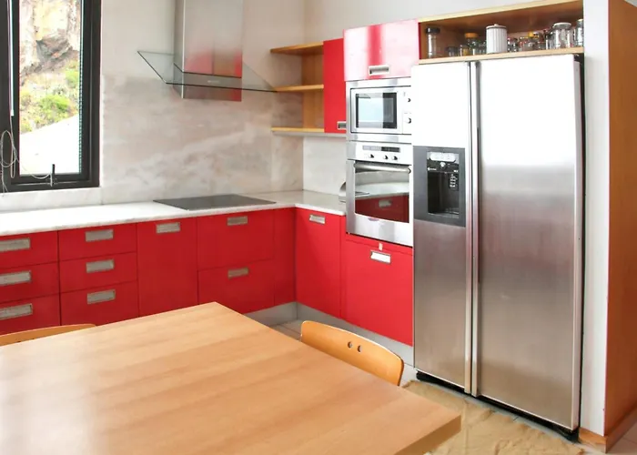 Spacious House With Sea View In + Private Pool Сasa de vacaciones Caniço