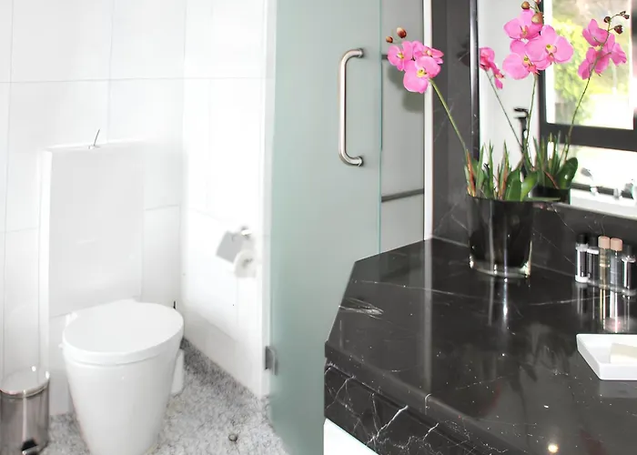 Spacious House With Sea View In + Private Pool