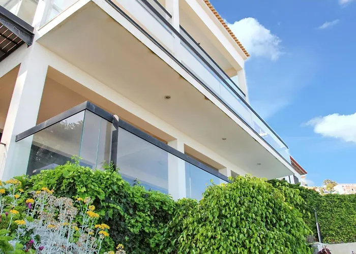 Spacious House With Sea View In + Private Pool Сasa de vacaciones Caniço