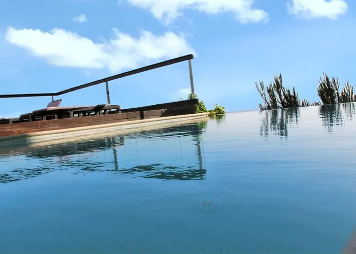 בית נופש Spacious House With Sea View In + Private Pool קאניקו